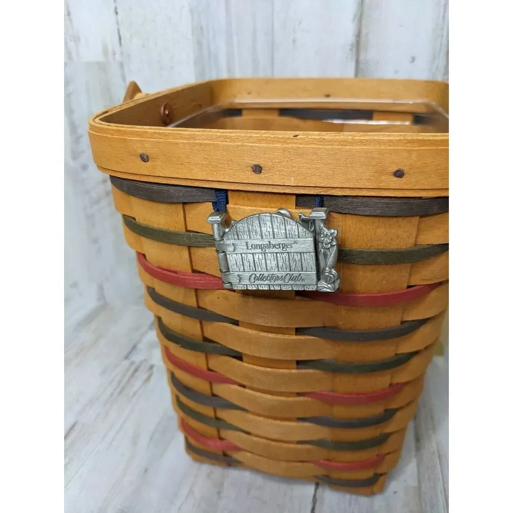 Longaberger Basket Woven Traditions 1999 Red Green w/ Collector's‎ Club Pin